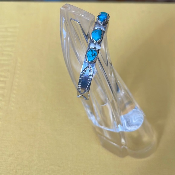 Vintage Navajo SC Nastacio sterling silver turquoise stone cuff bracelet. - Picture 2 of 4